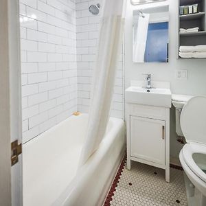 Camera standard con letto queen size